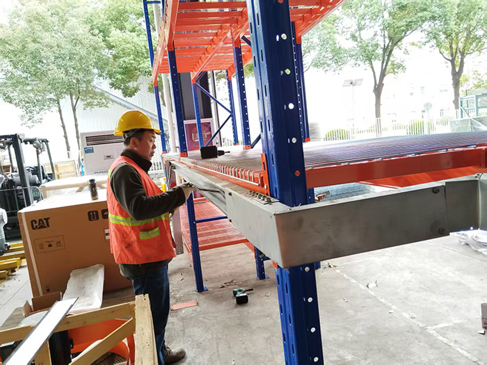 4月15日對日立壓縮機蘇州有限公司電氣、路面維修